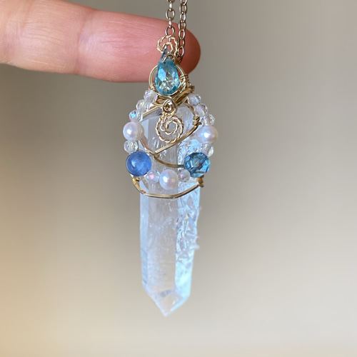 コロンビアレムリアンシードクリスタルの14kgfワイヤー