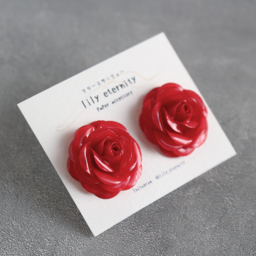 プリンセスドゥモナコ（赤）イヤリング／ピアス 大ぶり レッド 薔薇