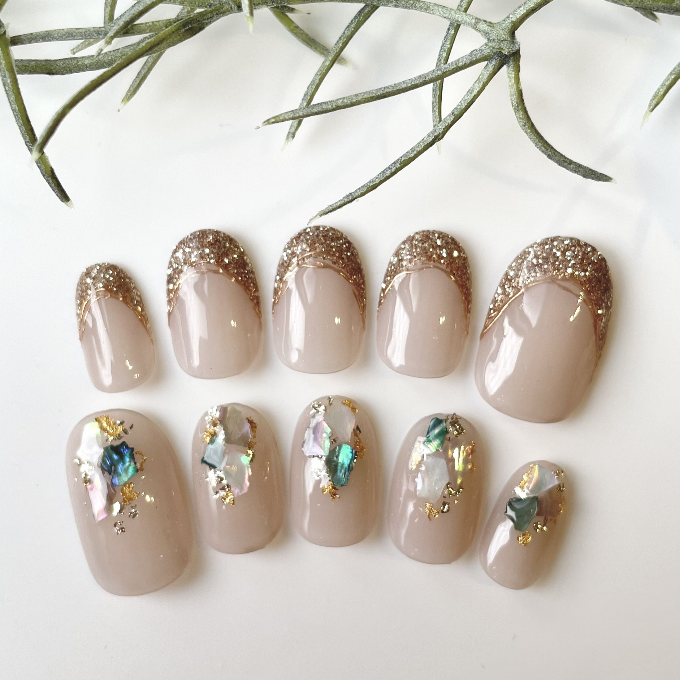 ネイルサロンで使用してたパーツ処分700種類以上あります。 ネイルサロンで使用してたパーツ処分700種類以上あります。