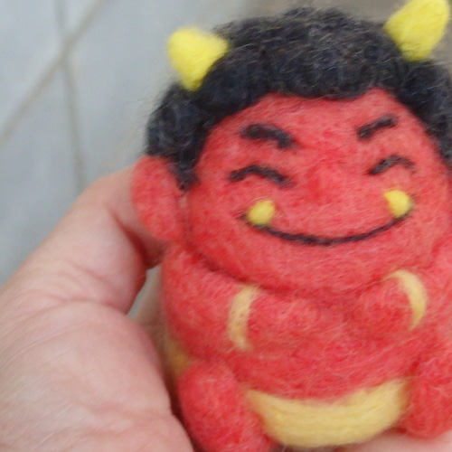 m様ご予約品》ニコニコ笑顔の赤鬼さんと青鬼さん♥ 羊毛フェルト 紫花