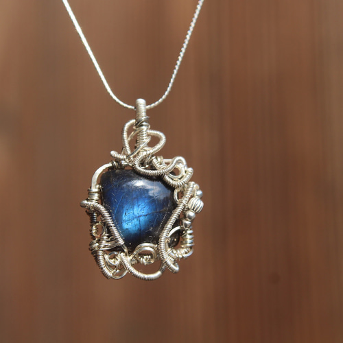 ダークブルーラブラドライト シルバー925 ワイヤーラッピング