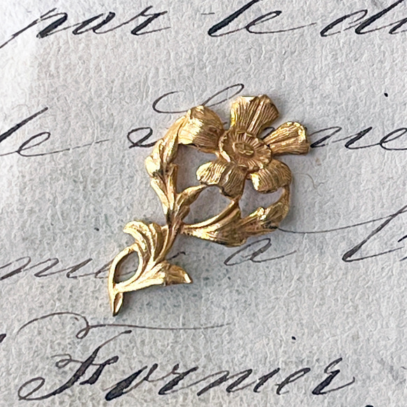 Brass Stamping Flower 約30mm×16mm [VFIN-082]＊1個＊Vintage＊ 4枚目の画像