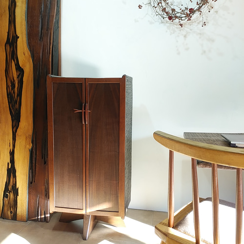 花梨無垢キャビネット