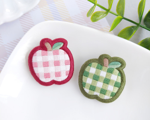ピンクハウス　りんご　アップル　スカーフ　ワッペン　綿　チェック　ネル素材　刺繍 ピンクハウスりんごアップルスカーフワッペン綿チェックネル素材刺繍
