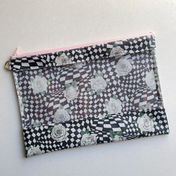 リバティ「チェッカードローズ」（ホワイト＆ブラック） クリア