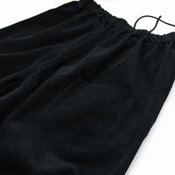 c_o_c_o_r_o 八分之長氣球褲【燈芯絨布料棉】黑色 第9張的照片