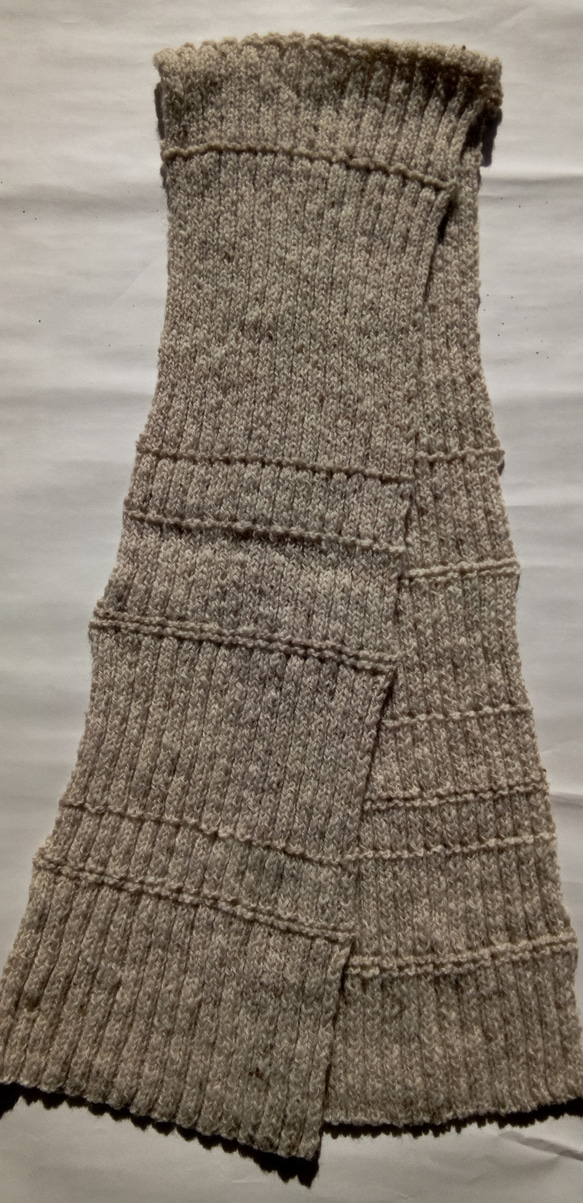 手紡ぎ手編みマフラー(竹) 4枚目の画像