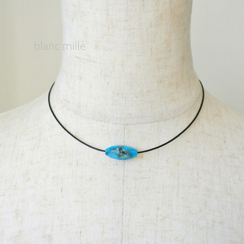 18K刻印のあるトルコ石リボン形ペンダントトップ ネックレス ケース