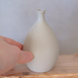 一輪挿し(7) 白　ドライフラワー　生花　花瓶　陶器 3枚目の画像