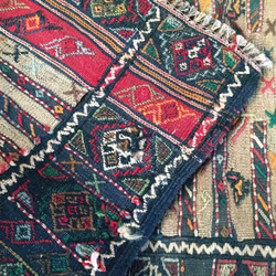 《SALE》世界に1枚　特別でおしゃれなインテリアになる　ヴィンテージ　KILIM モロッカンキリム　LF202008 7枚目の画像