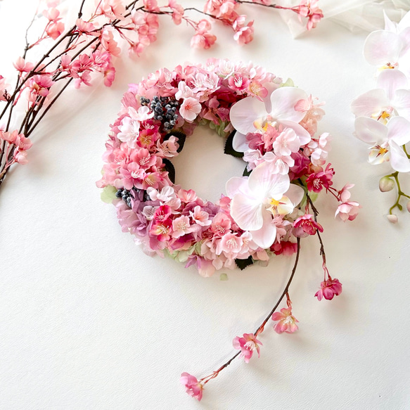 しだれ桜と胡蝶蘭のリース＊誕生日＊記念日祝い 1枚目の画像