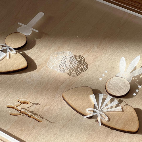 ひなまつり』名入れ・壁掛け可☆ひな人形【真鍮金具×アクリル×木の