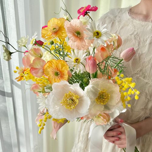 ミモザ一杯の春待ちスワッグブーケ豪華‼️ 土と風の植物園｜＜春告鳥＞ミモザとユーカリのスワッグ - 土と風の