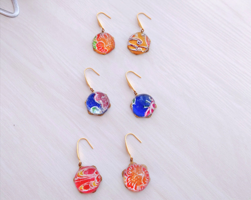 HERMES 大ぶりレジンピアス ピンク 箱付 HERMES 大ぶりレジンピアス