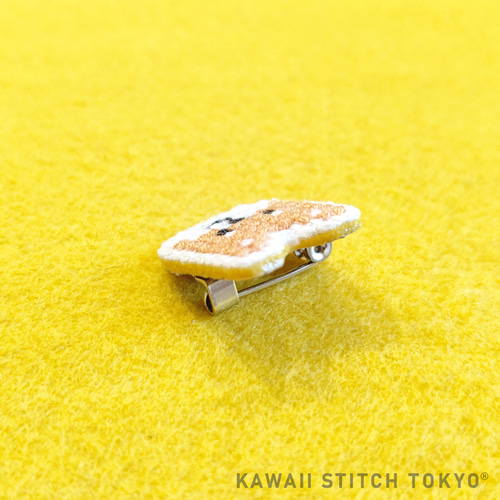 柴犬【ブローチ】バッチ バッジ 動物 犬 干支 戌年 ペット 刺繍