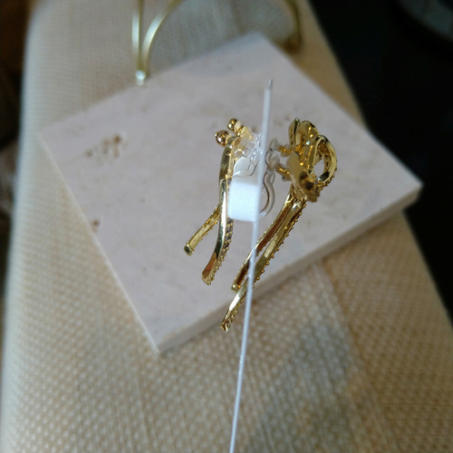 Ribbon bijou earrings リボンビジュー樹脂イヤリング樹脂ピアス