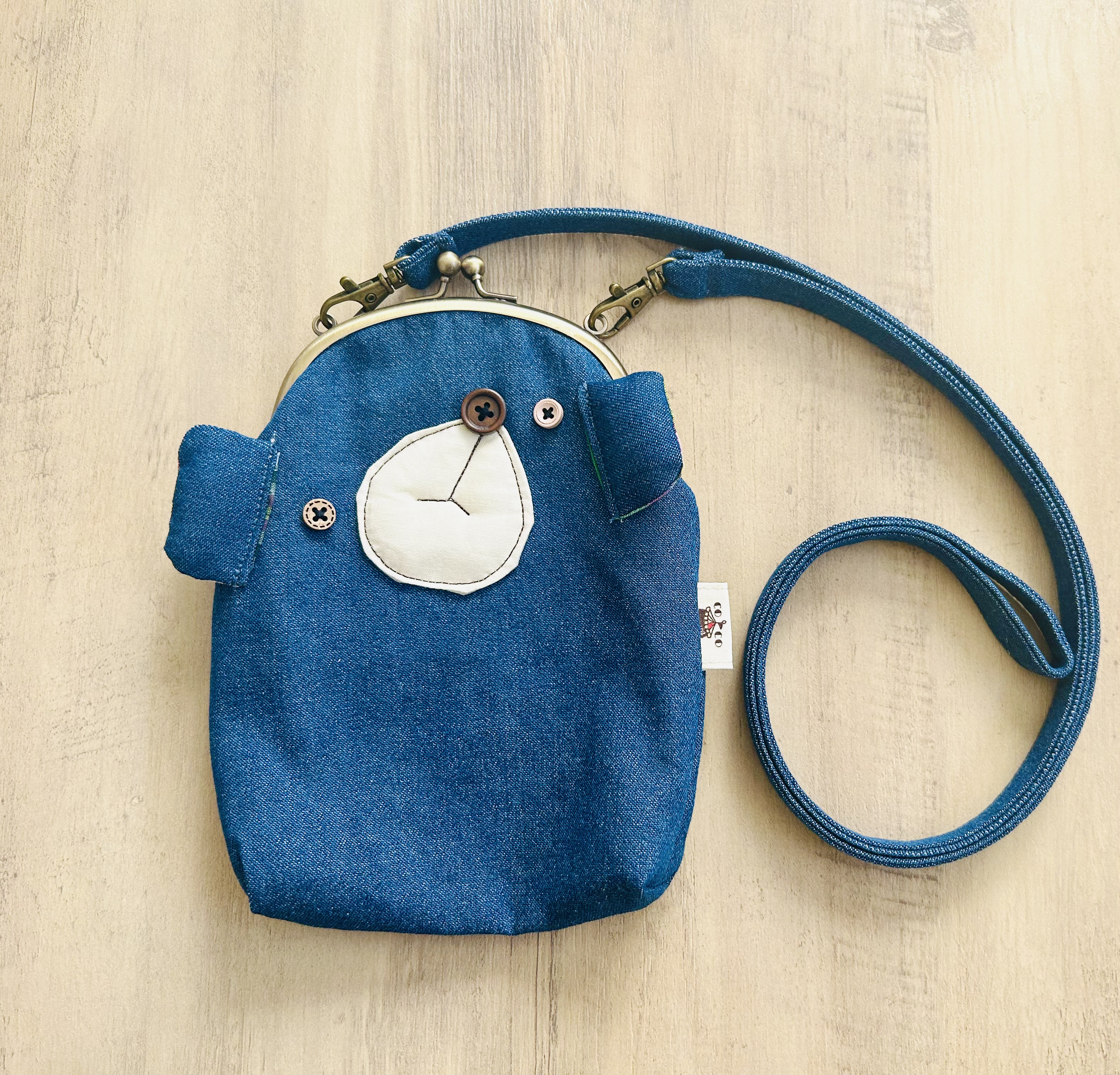【受注制作】おとぼけくまさん★がま口スマホポーチ【denim】ショルダー付き