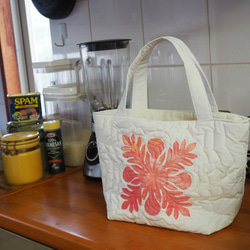 ハワイアンキルト　パンの木の小さめトートバック白グリーン　受注製作 8枚目の画像