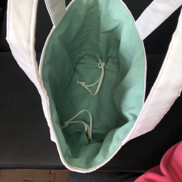 ハワイアンキルト　パンの木の小さめトートバック白グリーン　受注製作 5枚目の画像