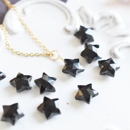 DARKANTHE ブラック 星型ペンダント ネックレス SALE【ワケありな逸品】漆黒の星 ブラックオニキス スターカット