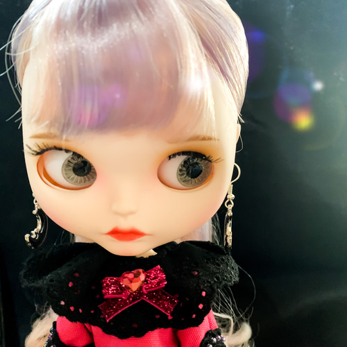 三日月の神秘的カラーフックピアス ドール・人兼用 アクセサリー
