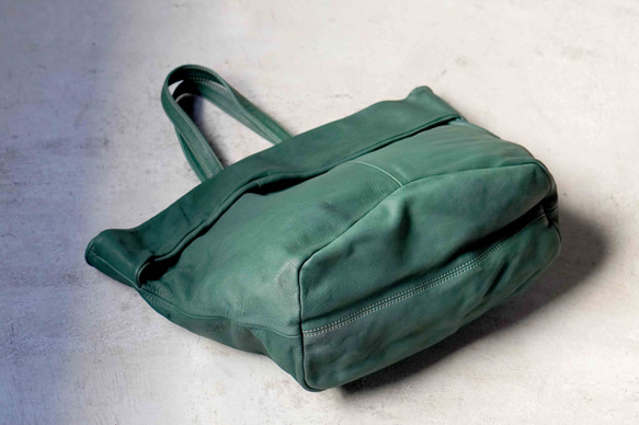 吸い付くようなタッチ感⁂軽く柔らかい2wayトートBAG・ＬＵＡ(ＬＡ００4)＃green⁂ 3枚目の画像