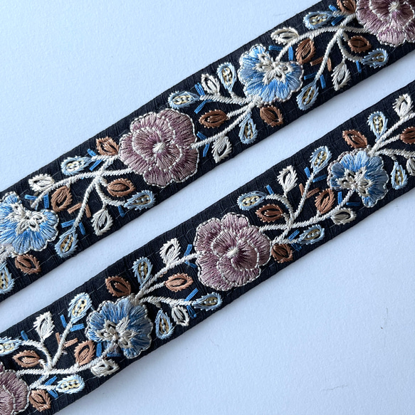 【50cm】インド刺繍リボン　ブラックxモーヴ　シルク　SS506 5枚目の画像