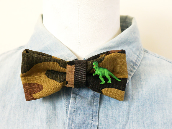 キョウリュウのチョウネクタイ・T-Rex-BOWTIE(camou) 2枚目の画像