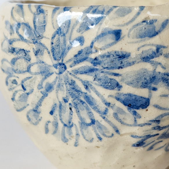 ぐい呑み／湯呑み　菊の花　手びねり　オリジナル陶器 9枚目の画像