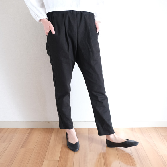 亞麻錐形褲 黑色 適合正式和日常穿著 第1張的照片