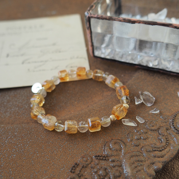 虹入り　ブレスレット　ルチルクォーツ　シトリン　高品質　ブレスレット 運気アップに⤴︎✨ルチルクォーツ・虹入りキューブシトリンの