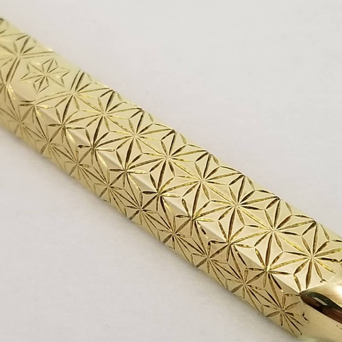 特注品★煙管 純銀 極上 延べ 手彫 左三つ巴 紋 金属工芸 彫刻 未使用 レア 完全受注生産 真鍮四角出世型麻紋延べ煙管 和装小物（帯・半襟