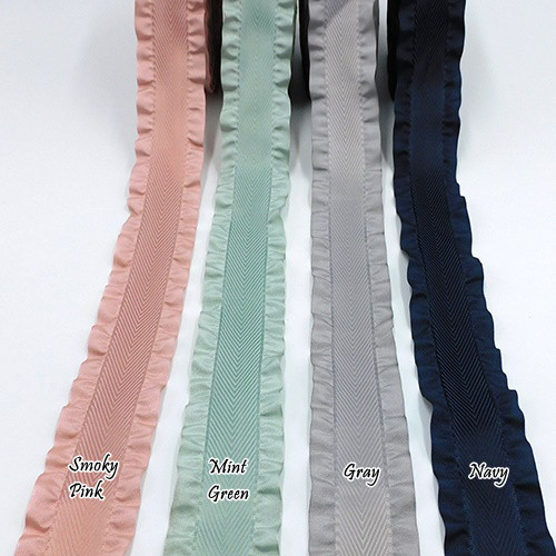 herin フリル付きストラップ グレー・ピンク 小物 グッズ スマホ