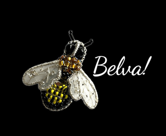 ビーズ刺繍のブローチ　-小さな蜂bee- 1枚目の画像