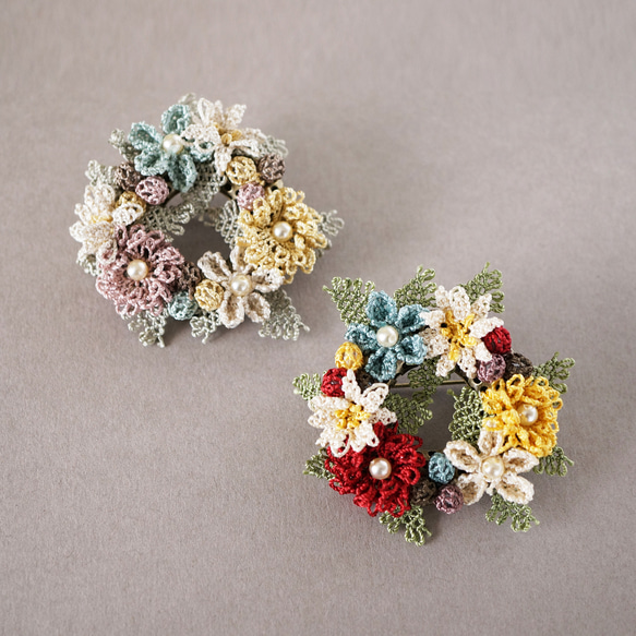[ぬい針と絹糸で編んだ可憐なお花]シルクイーネオヤ(トルコ刺繍･レース)お花がぎっしりリース型のブローチ 5枚目の画像