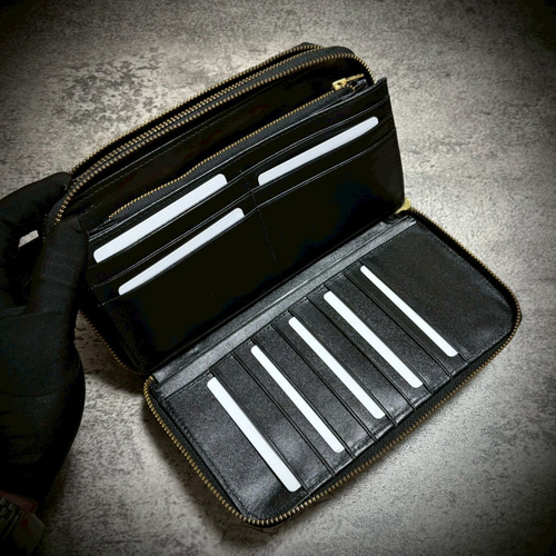 圧倒的な収納力 スティングレイ ダブルファスナー 長財布 ガルーシャ
