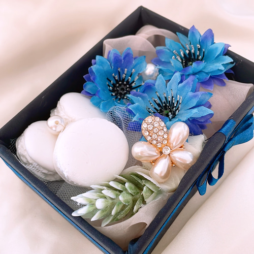 可愛いマカロン（フェイクスイーツ）ボックス、ブルーのインテリア