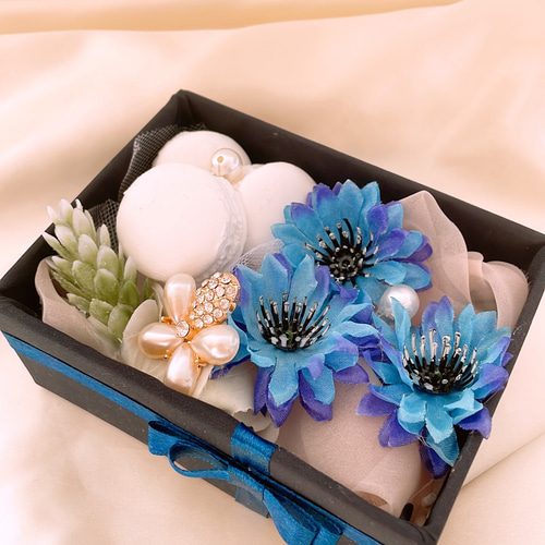 可愛いマカロン（フェイクスイーツ）ボックス、ブルーのインテリア