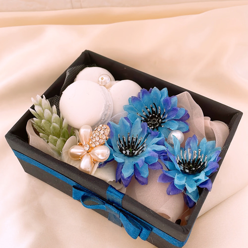 可愛いマカロン（フェイクスイーツ）ボックス、ブルーのインテリア