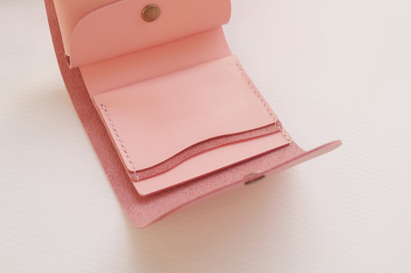 ✻コロンと可愛い ♫ 三つ折りお財布✻　牛革　✻　桜ピンク　✻ 5枚目の画像