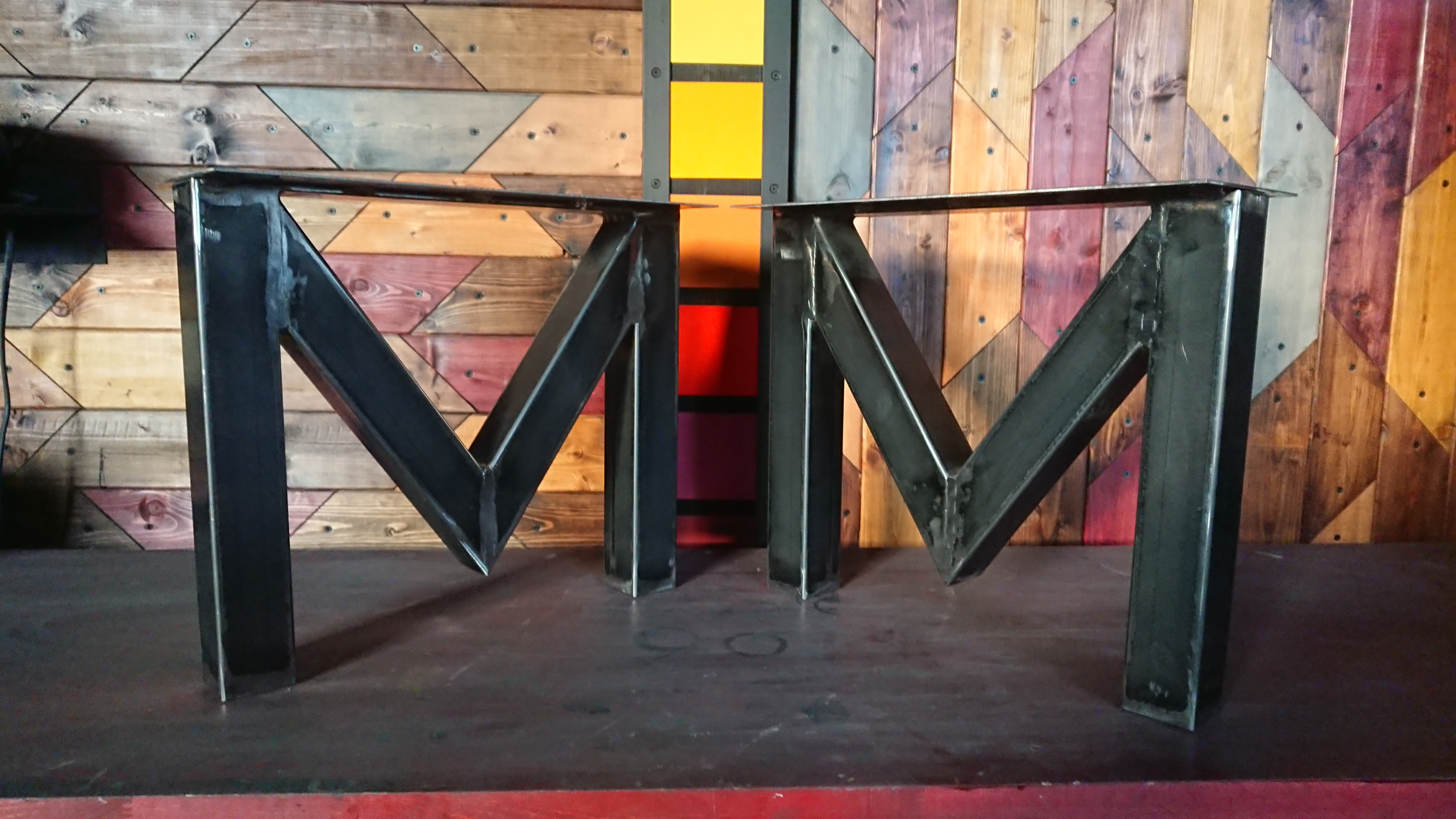 無塗装でアイアンな極太鉄脚♪ 50×400×350mm M型 2脚ver. ローテーブル