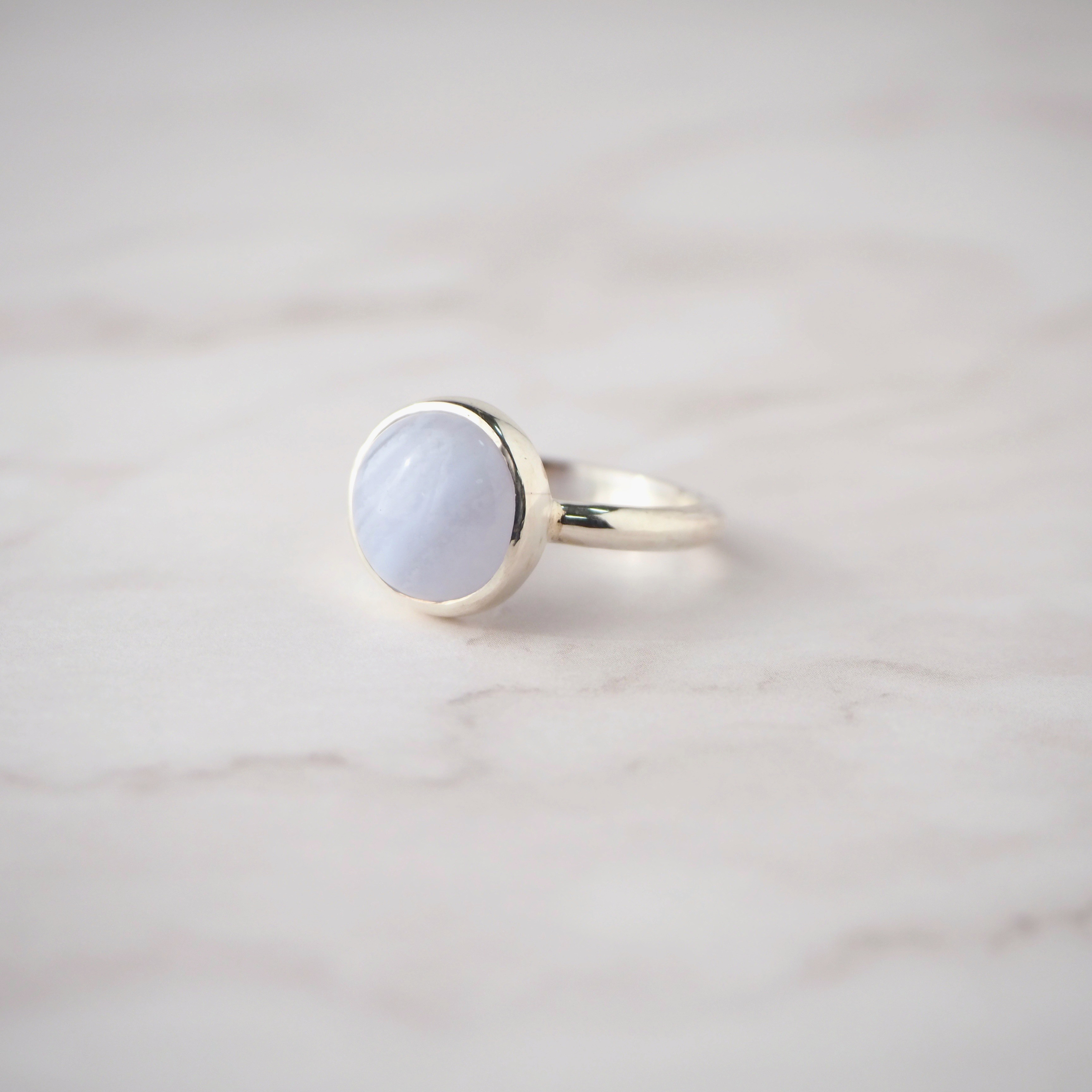 Blue lace agate ring -ブルーレースアゲート 彫金 天然石リング アクセサリー シンプルリング-