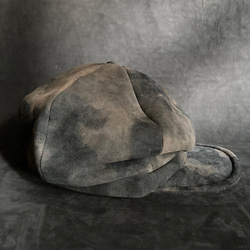 【三角帽】Cloudy black leather casquette 第5張的照片