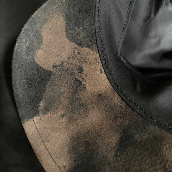 【三角帽】Cloudy black leather casquette 第10張的照片