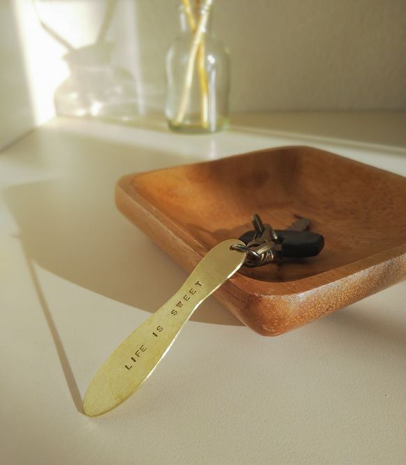 Life is sweet キーホルダー（真鍮） 1枚目の画像