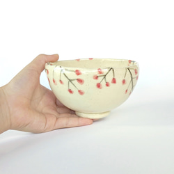 ご飯茶碗　南天の実　手びねり　オリジナル陶器 1枚目の画像
