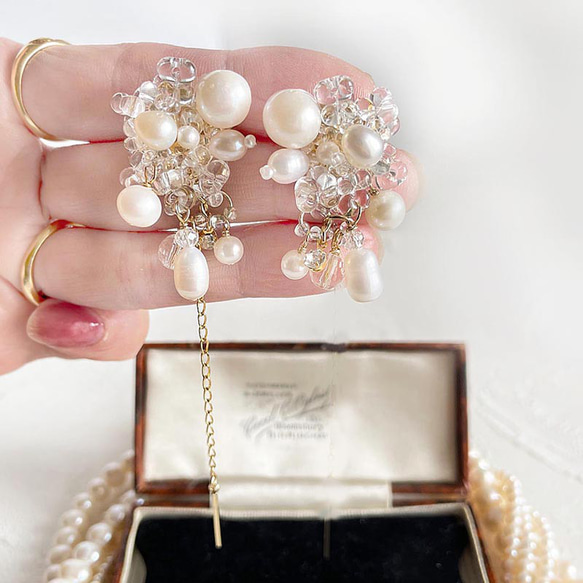 淡水珍珠與水晶天然寶石寶石耳環婚禮邀請函不對稱長鏈寶石耳環 第7張的照片