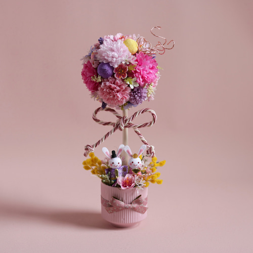 桃の節句～うさぎ雛のトピアリー 花気球風 アートフラワー はなごま屋