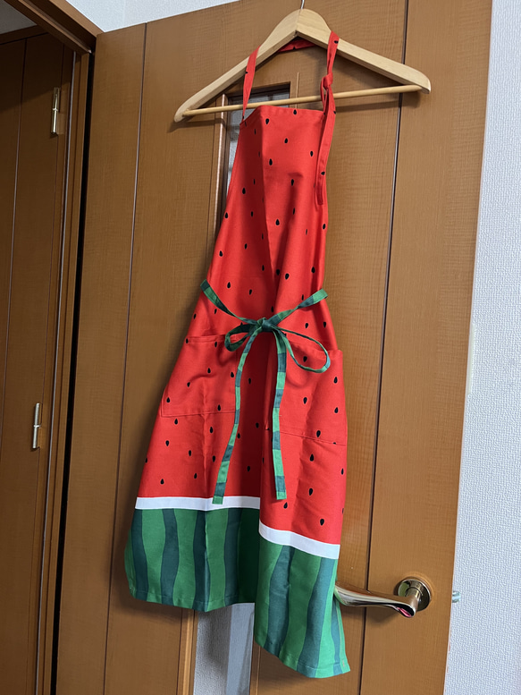 プリーツプリーズ フルーツ柄エプロン 赤紫 【公式通販】