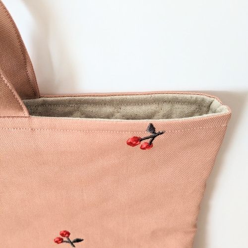 【m♥オーダーページ】レッスンバッグ　さくらんぼ柄　キルティング 送料無料】さくらんぼ刺繍×キルティング レッスンバッグとシューズ